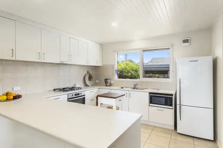 Fifth view of Homely house listing, 8 Diggorra Court, Point Lonsdale VIC 3225