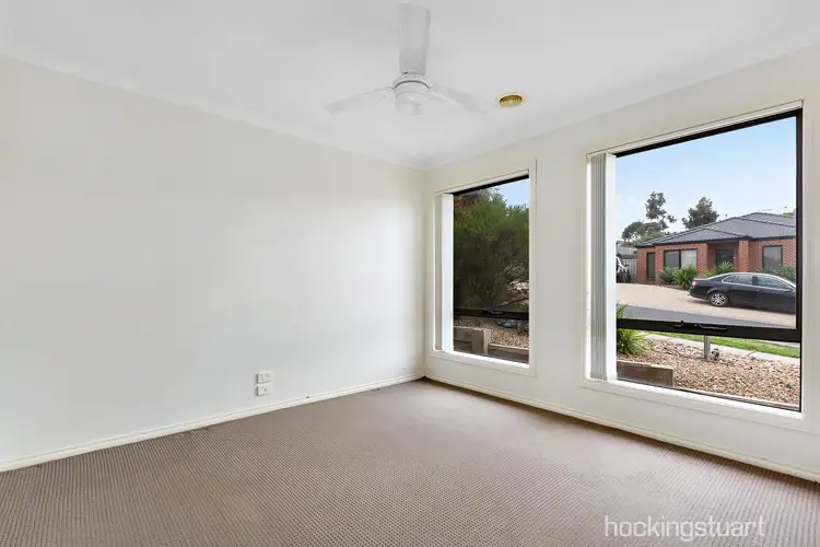 Second view of Homely house listing, 6 Raine Court, Sunbury VIC 3429