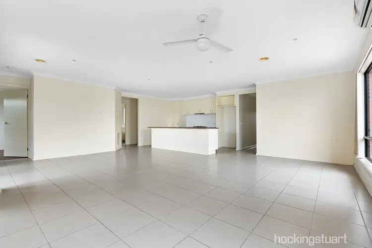 Fourth view of Homely house listing, 6 Raine Court, Sunbury VIC 3429