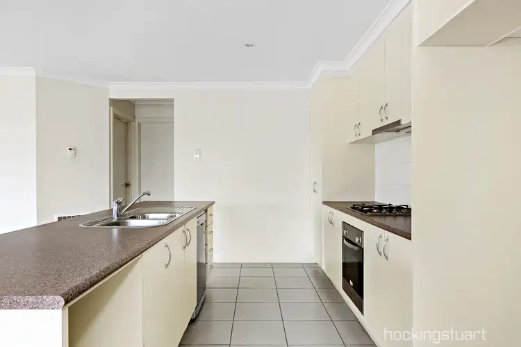 Fifth view of Homely house listing, 6 Raine Court, Sunbury VIC 3429