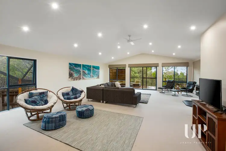 5 Ashdale Grove, Eltham VIC 3095
