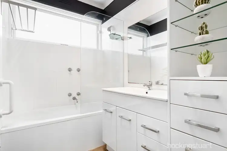 Sixth view of Homely apartment listing, 6/6 Brad Street, Bentleigh East VIC 3165