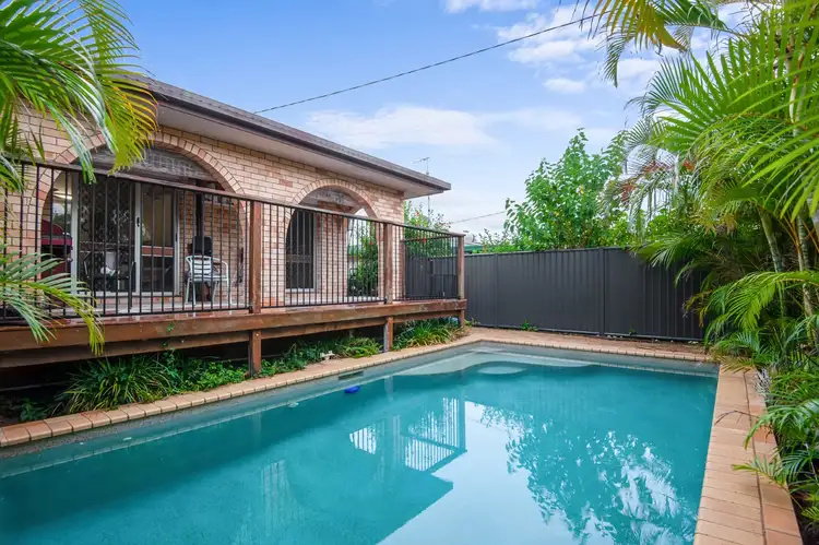 16 Rowell Street, Battery Hill QLD 4551