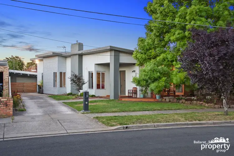 Second view of Homely house listing, 8 Linden Avenue, Wendouree VIC 3355