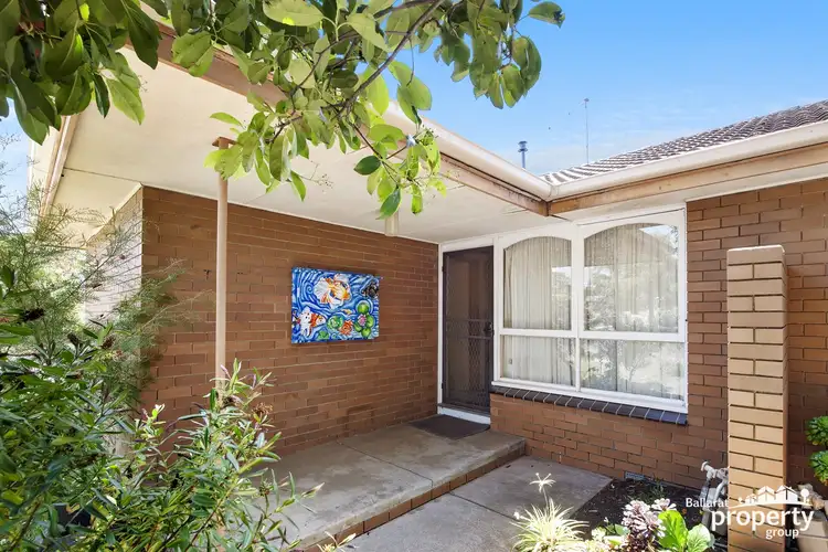 Main view of Homely unit listing, 1/52 Montgomery Street, Wendouree VIC 3355