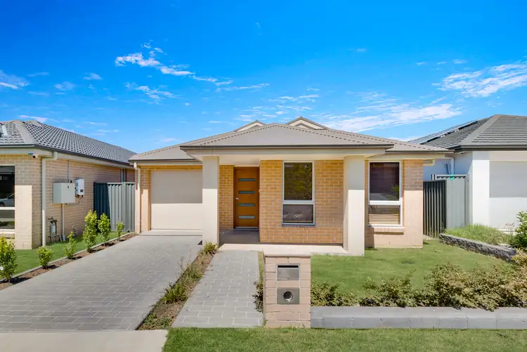 19 Mason Way, Jordan Springs NSW 2747
