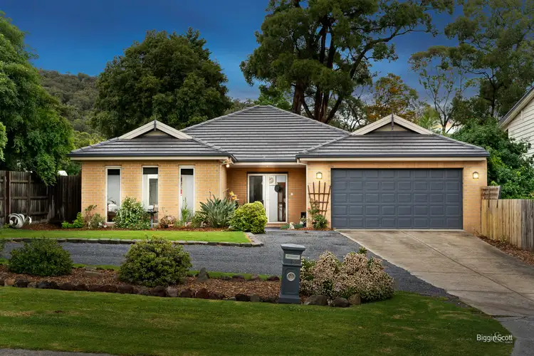 15 Carnarvon Avenue, The Basin VIC 3154