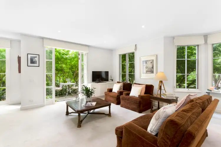 24/211 Wellington Parade South, East Melbourne VIC 3002