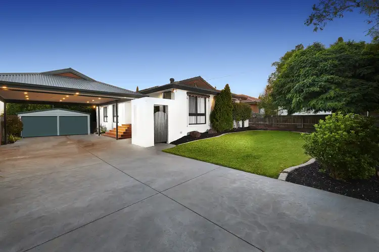 30 Folkstone Crescent, Ferntree Gully VIC 3156