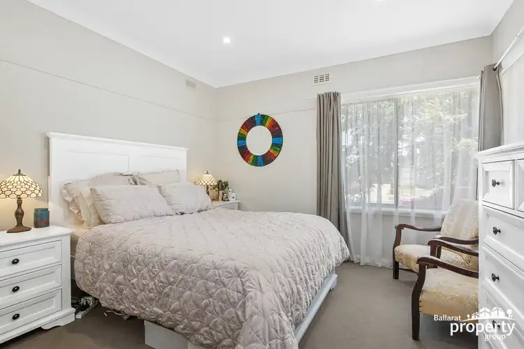 Second view of Homely house listing, 7 Linden Avenue, Wendouree VIC 3355