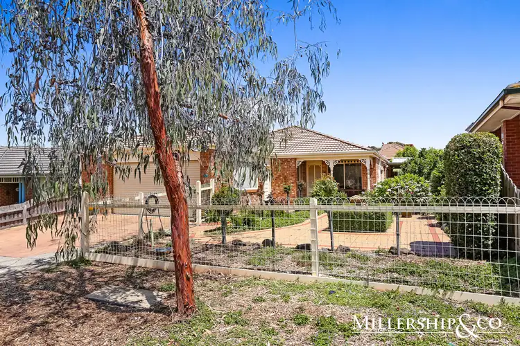 17 Stringybark Place, South Morang VIC 3752