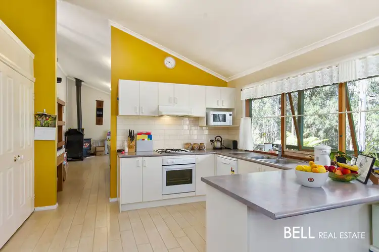 22 Boronia Crescent, Cockatoo VIC 3781