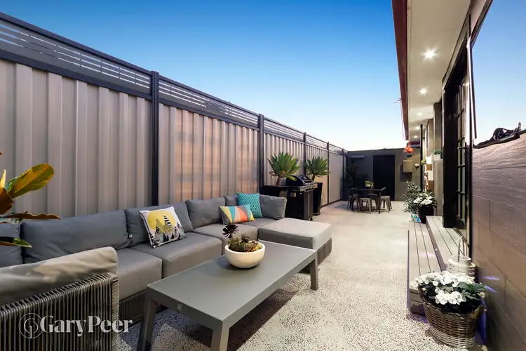 1/10-12 Milton Street, Carnegie VIC 3163
