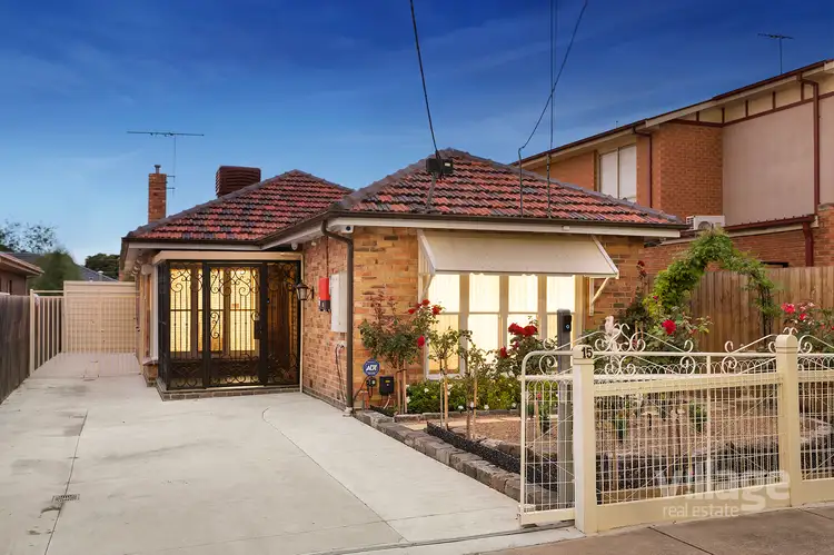 15 Madden Street, Maidstone VIC 3012