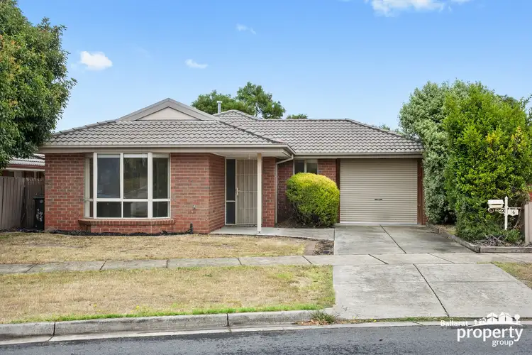 16 Oakbank Drive, Mount Helen VIC 3350