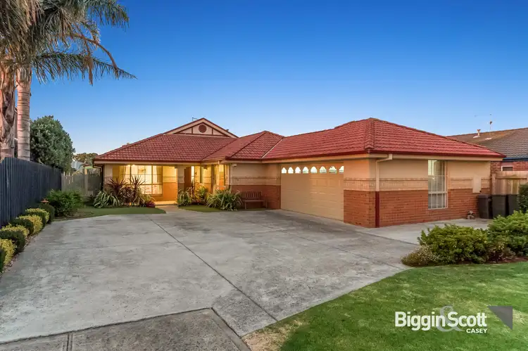 4 Giulia Place, Skye VIC 3977