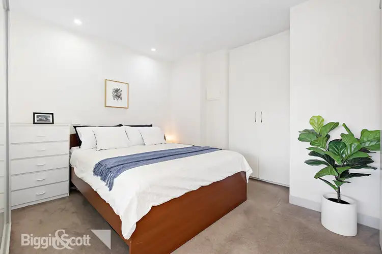 Third view of Homely apartment listing, 35/127 Grey Street, St Kilda VIC 3182