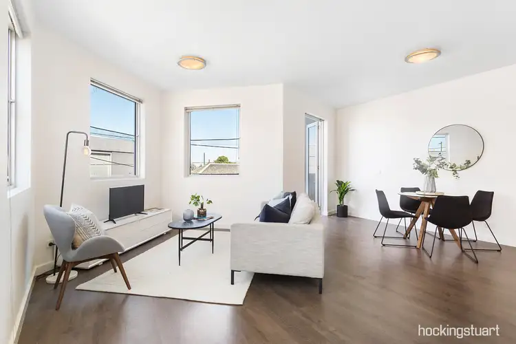 2/10 Warleigh Grove, Brighton VIC 3186