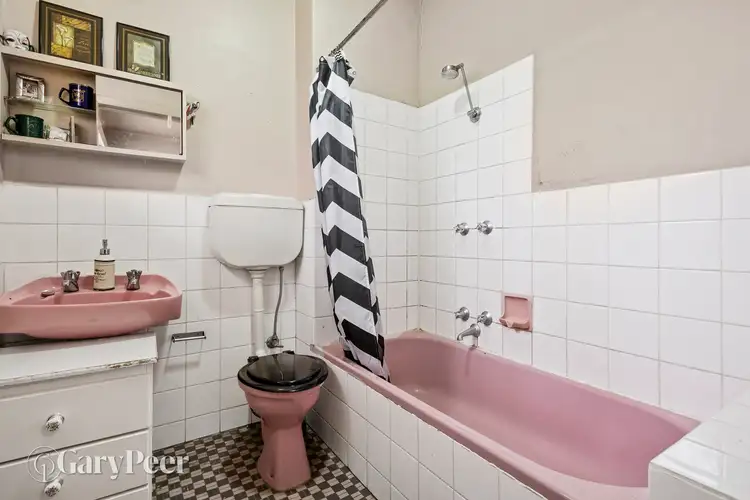 Fifth view of Homely block of units listing, 1-8/15 Marriott Street, St Kilda VIC 3182