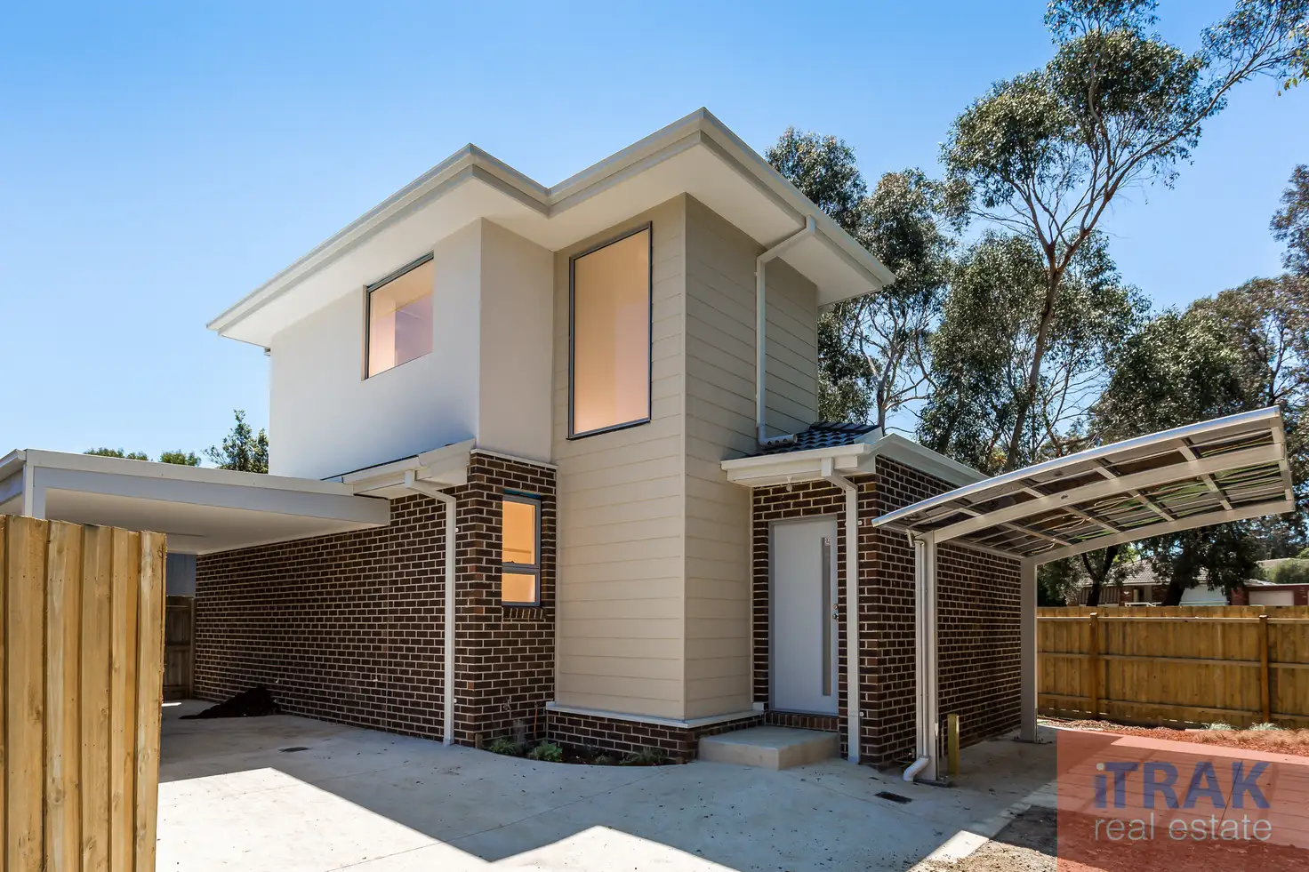 Main view of Homely townhouse listing, 2/245 Scoresby Road, Boronia VIC 3155