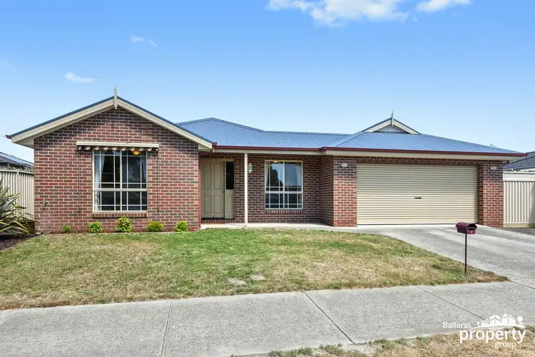 Main view of Homely house listing, 8 Mountview Drive, Sebastopol VIC 3356