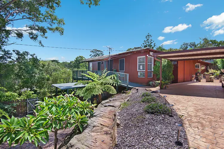 4 Simon Place, Hornsby Heights NSW 2077