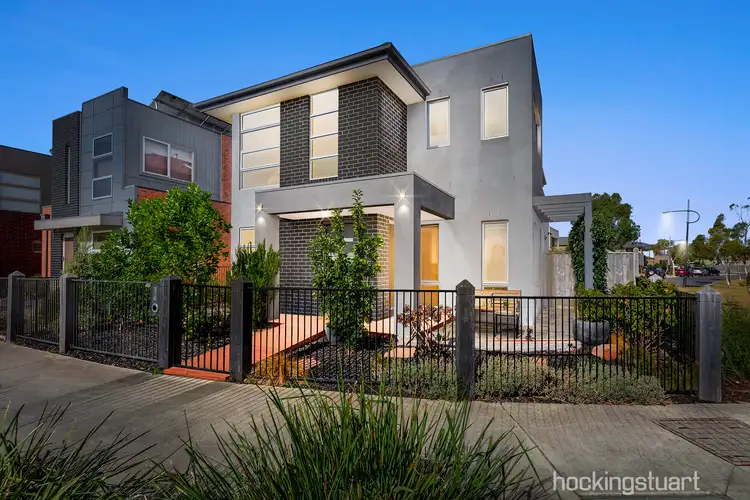 14 Royal Circuit, Point Cook VIC 3030