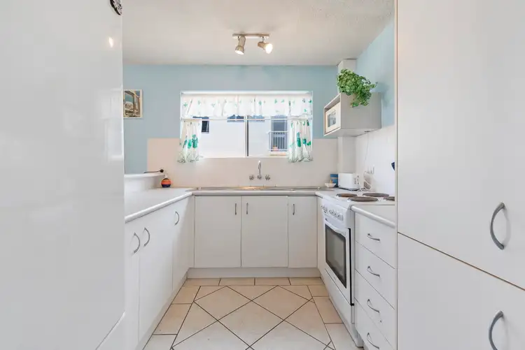 Fifth view of Homely unit listing, 2/4 Margaret Street, Kings Beach QLD 4551