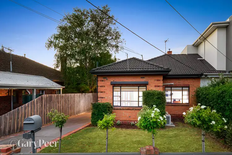 3 Narrawong Crescent, Caulfield South VIC 3162