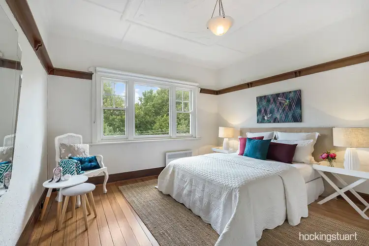 Third view of Homely apartment listing, 9/5 Robe Street, St Kilda VIC 3182