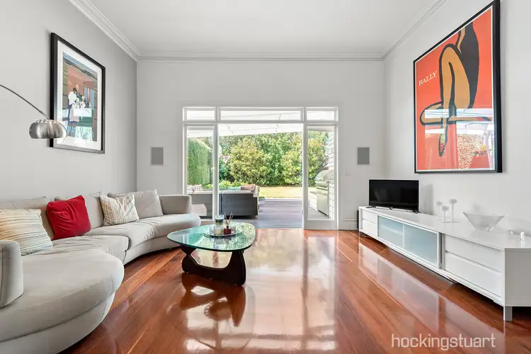 16 Bay Street, Mordialloc VIC 3195