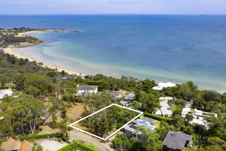 9 Silvan Grove, Mornington VIC 3931