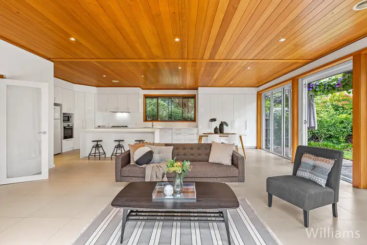 11 Steele Street, Newport VIC 3015