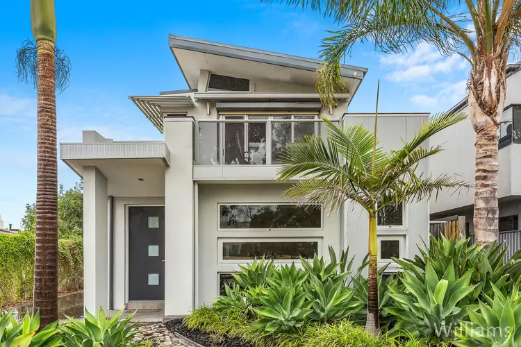 11 North Road, Newport VIC 3015