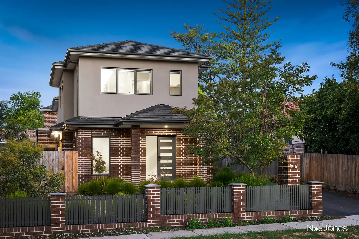 Main view of Homely townhouse listing, 1/25 Shady Grove, Nunawading VIC 3131