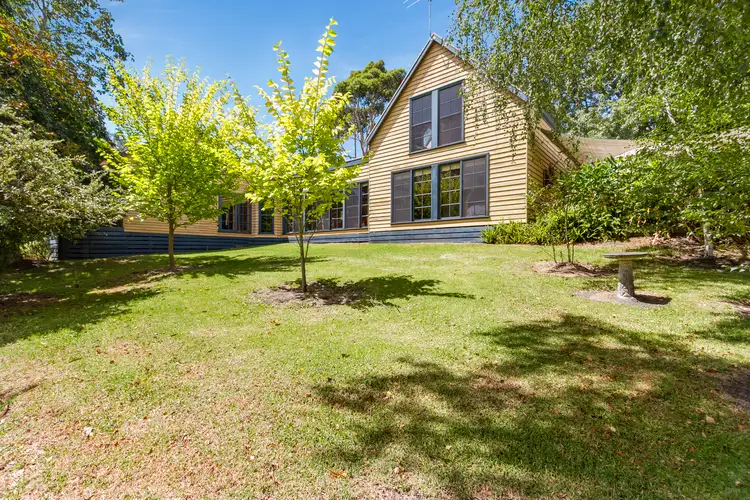 24 Olsen Road, Nar Nar Goon North VIC 3812