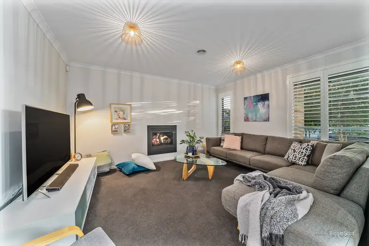 Second view of Homely house listing, 25 Warrego Circuit, Sandhurst VIC 3977