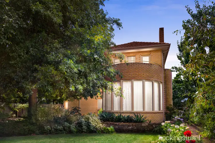 19 Russell Street, Newington VIC 3350