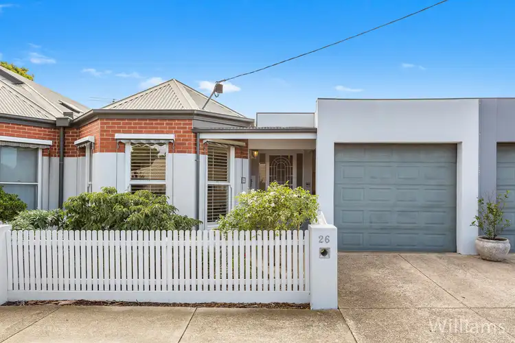 26 Effingham Road, Newport VIC 3015