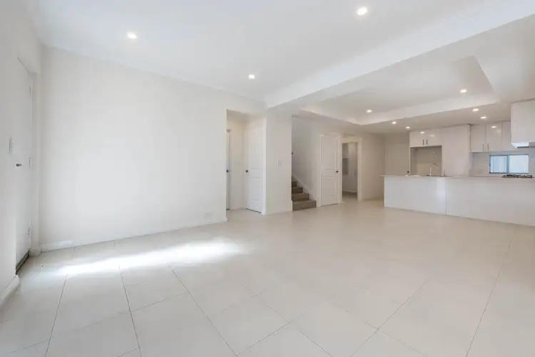 Fifth view of Homely house listing, 15A Aquaviva Circle, Viveash WA 6056