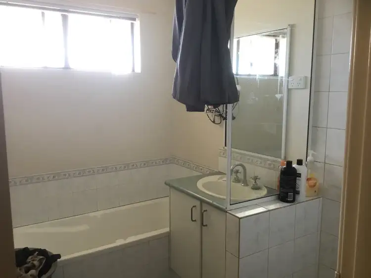Fourth view of Homely house listing, 2 Clewlow Court, Withers WA 6230