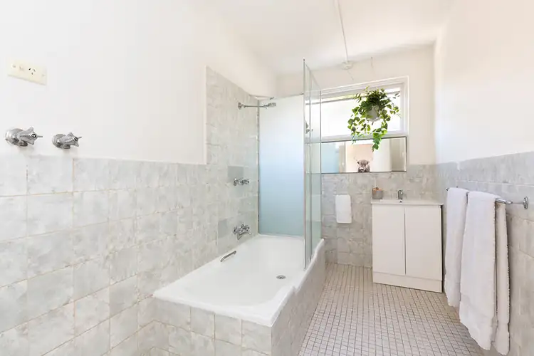 Fourth view of Homely apartment listing, 1/2 Brook Street, Hawthorn VIC 3122