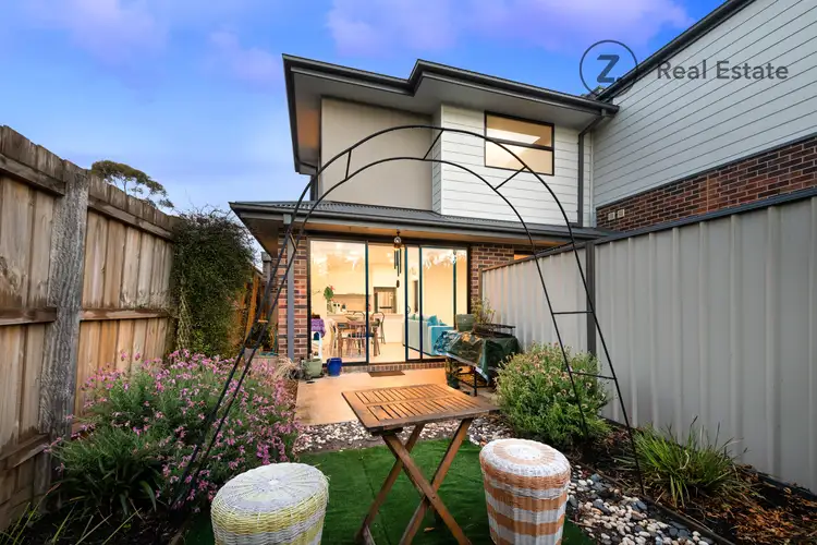 2/15 Powell Crescent, Maidstone VIC 3012