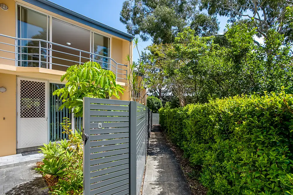 Main view of Homely townhouse listing, 4/9 The Crescent, Dee Why NSW 2099