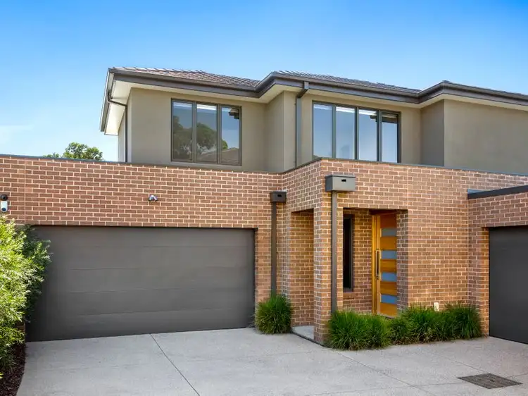 2/62 Surrey Road, Blackburn North VIC 3130