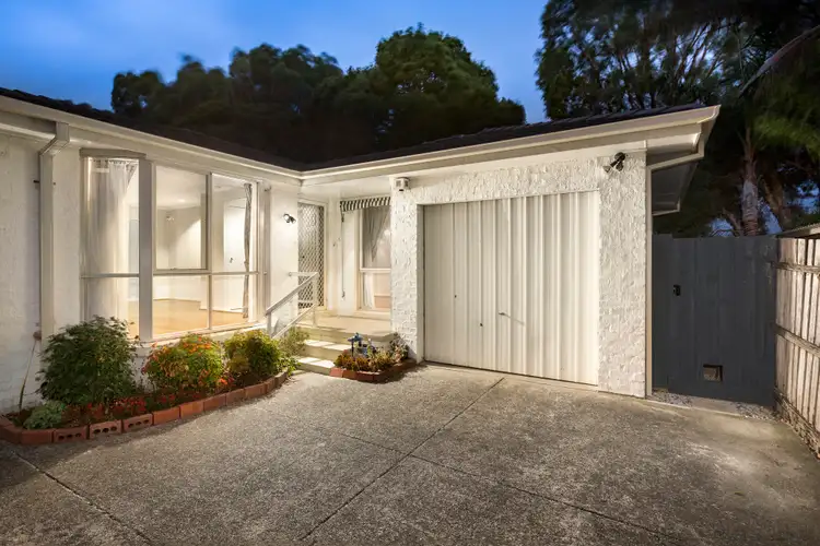 2/4 Craileen Street, Donvale VIC 3111
