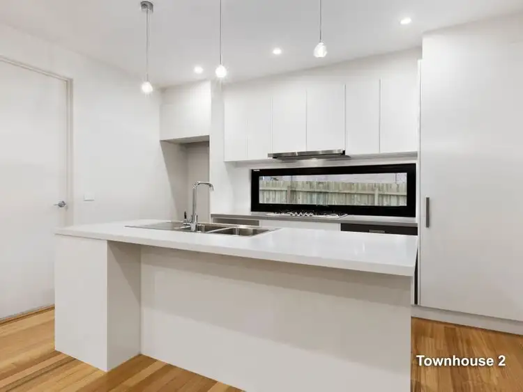 Fourth view of Homely townhouse listing, 2/70 Mahoneys Road, Forest Hill VIC 3131