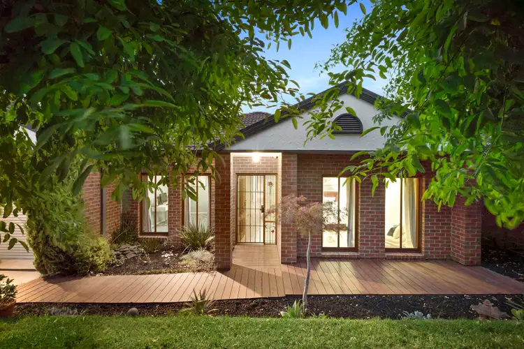 3 Selma Close, Lynbrook VIC 3975