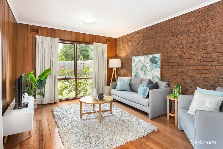 Fifth view of Homely house listing, 10 Course Close, Forest Hill VIC 3131