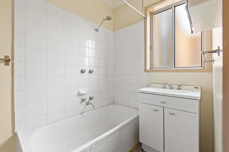 Fourth view of Homely unit listing, 1/70 Lusher Road, Croydon VIC 3136